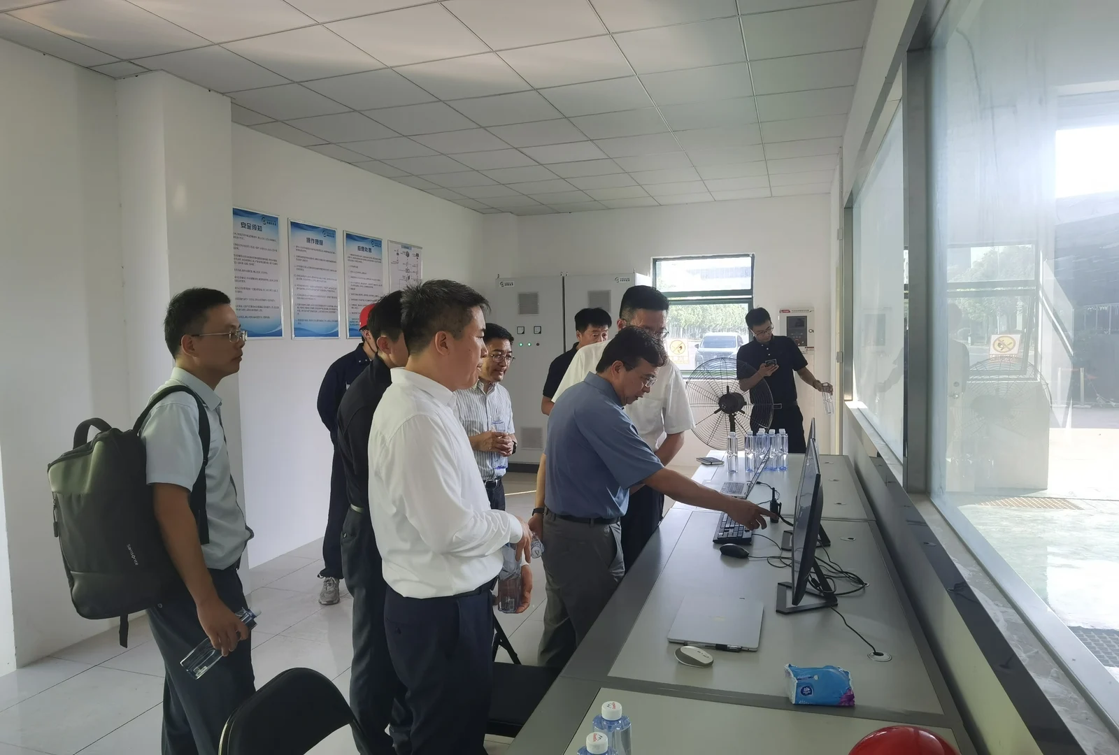 Jingcheng Machinery Electric Chairman Ruan Zhongkui visits Sunwise — original image