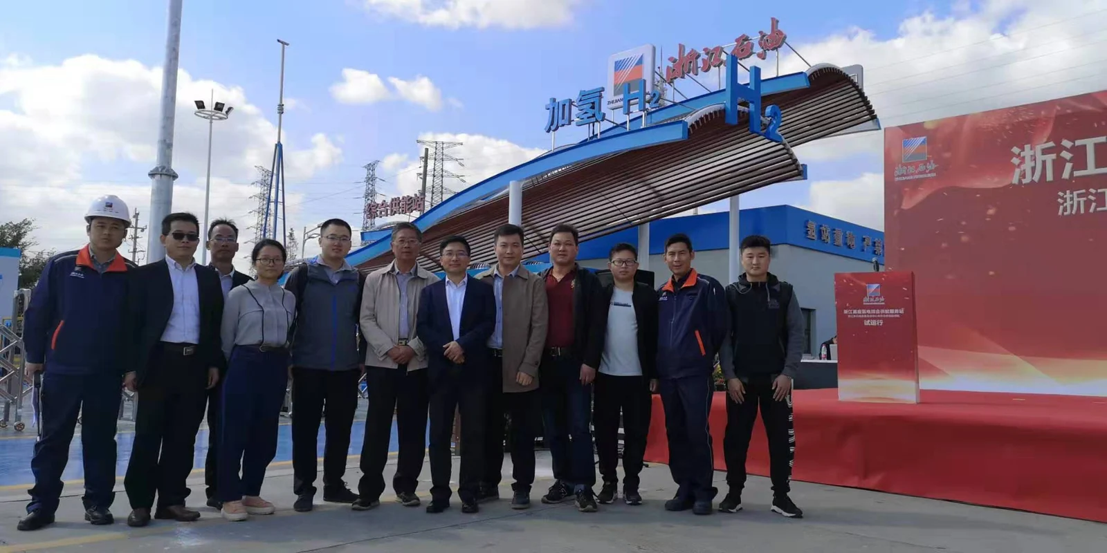 Zhejiang's first integrated hydrogen and electricity service station begins trial operation — original image