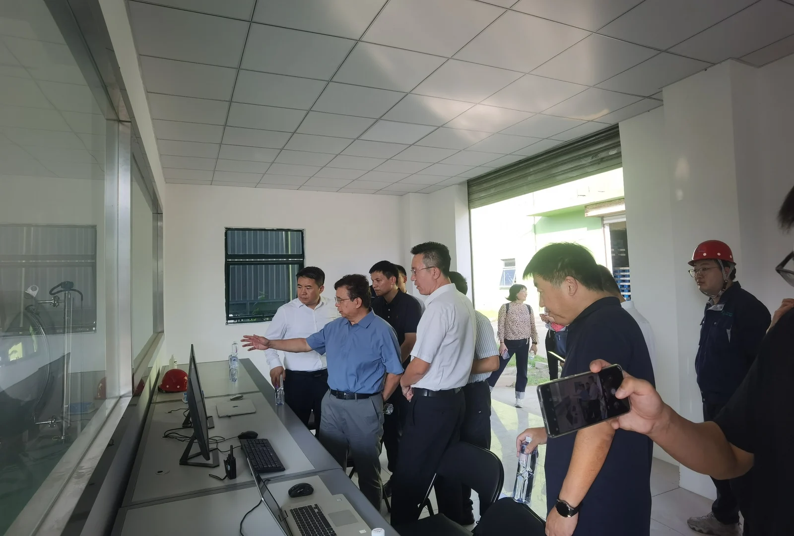 Jingcheng Machinery Electric Chairman Ruan Zhongkui visits Sunwise — original image